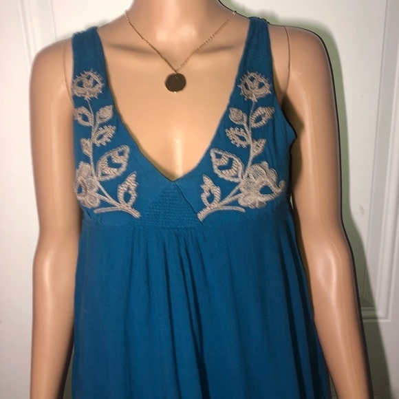 Old navy V-neck sleeveless mini dress teal and ivory embroidery XS - Picture 3 of 7